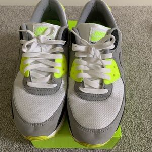 Nike Air Max 90 “Volt”